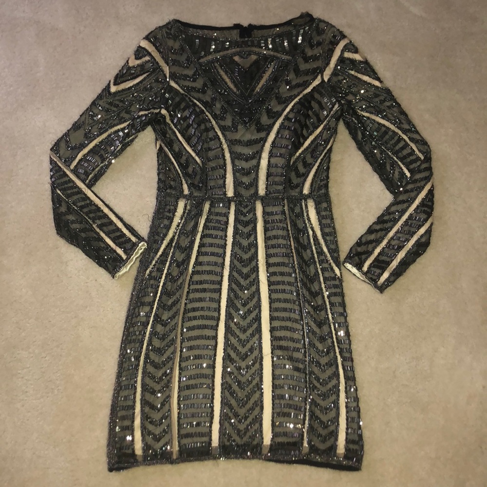 Stunning PARKER BLACK Sequin Dress ✨